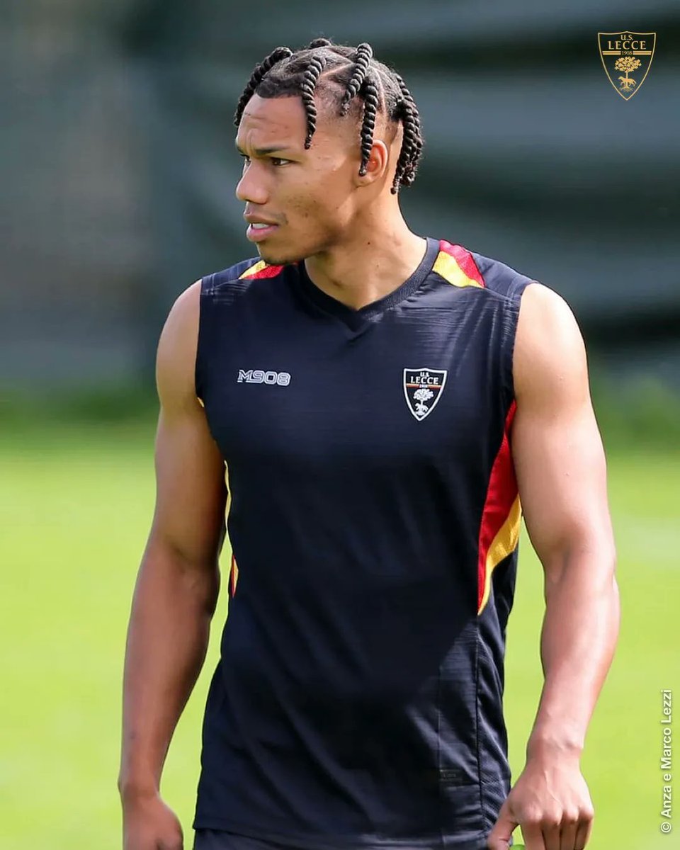 Corrie Ndaba is barely in the door at Serie A's Lecce but he has already made his debut! ☘️

eireguide.substack.com/p/corrie-ndaba…