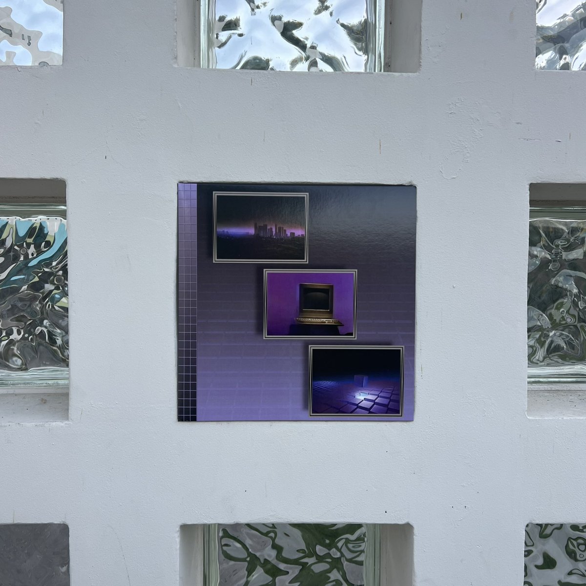 ComputerGaze's tweet image. All vinyl and tapes on sale 

computer-gaze.bandcamp.com/merch