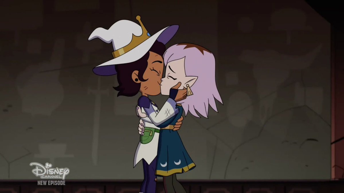 Happy National Girlfriend Day to them 💕