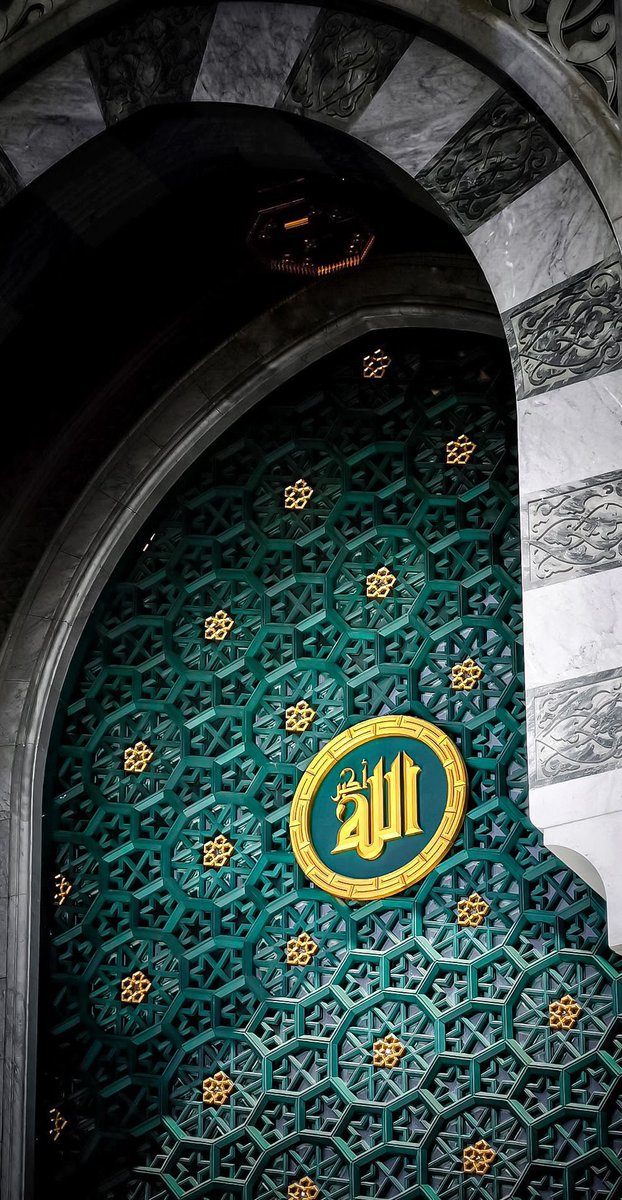 اللهم في #يوم_الجمعة الغنىٰ في كل شيء 
في نفسي، وقلبي، وتفكيري ، ورزقي وكل ما حولي .

#ساعة_استجابة