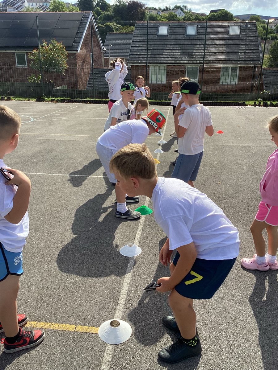 Well-being, care, support and guidance Food and Fun Day 10- Fun morning at our Sports Skills session! 
We practiced passing, defending, and coordination skills — with plenty of smiles along the way 
To top it off, we wrapped up with a high-energy game of King of Cones!
Great job!