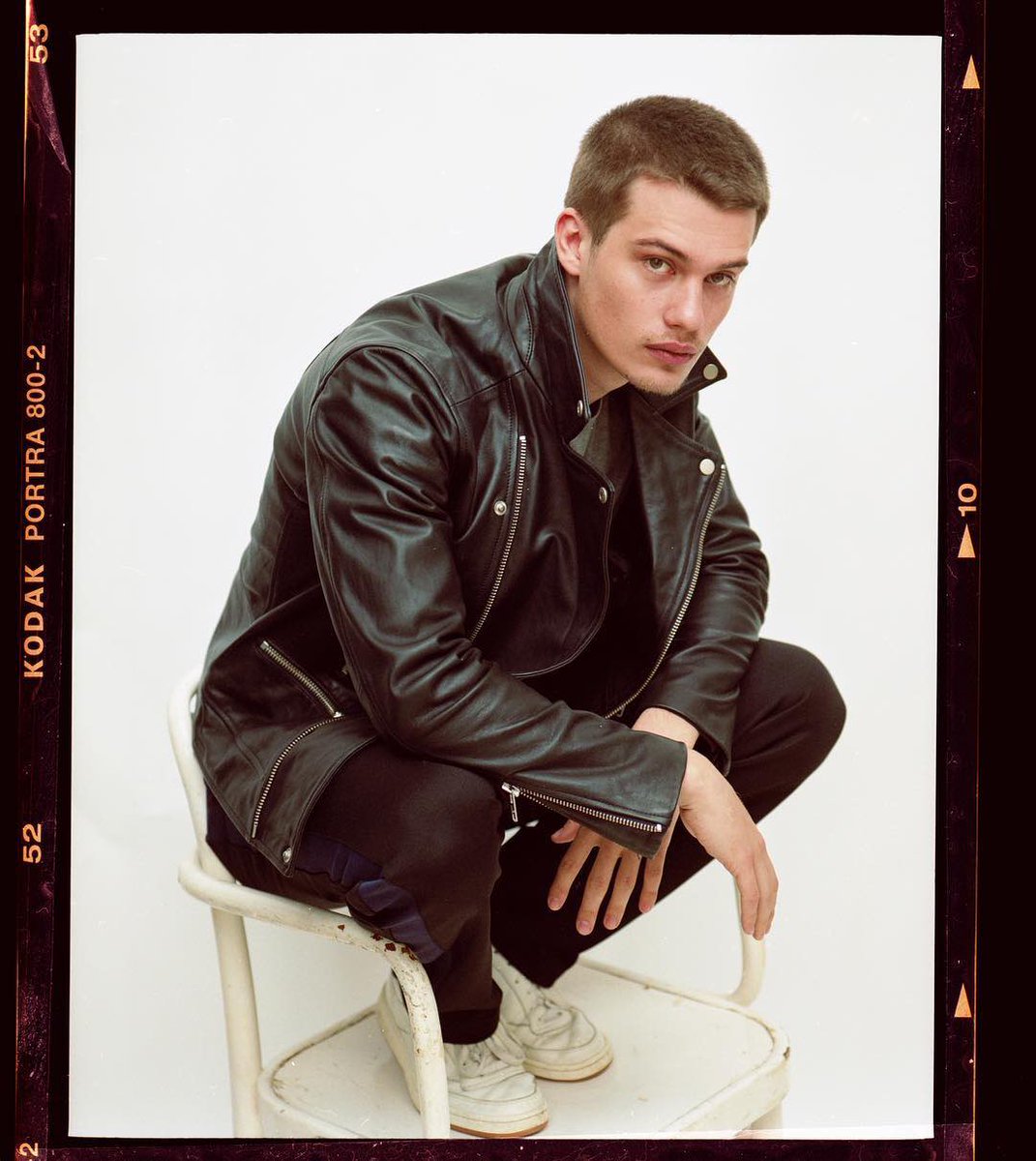 _galitzine's tweet image. Due to the silence in my timeline, i do #openfollow for any roleplayers. kindly love this tweet and i will follow you immediately!