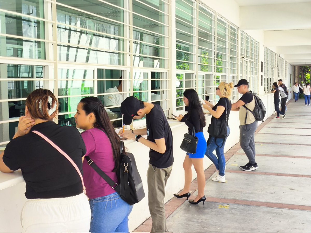 BuzonDse's tweet photo. La Universidad Juárez Autónoma de Tabasco finaliza este viernes 1 de agosto con la tercera etapa del proceso de admisión, que comprende la validación de documentos e inscripción de los aspirantes aceptados para el ciclo escolar agosto 2025 – febrero 2026. https://t.co/ERgaCVYvGb