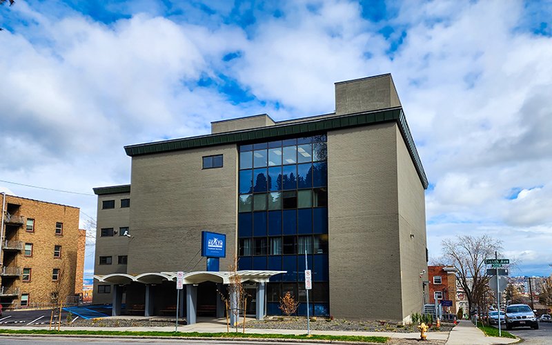 Treatment Services Clinic Extends Hours Starting Aug. 4

New hours for dispensing from 5:15 a.m. to 1:15 p.m., Monday through Friday, starting Aug. 4.

srhd.org/blogs/treatmen…