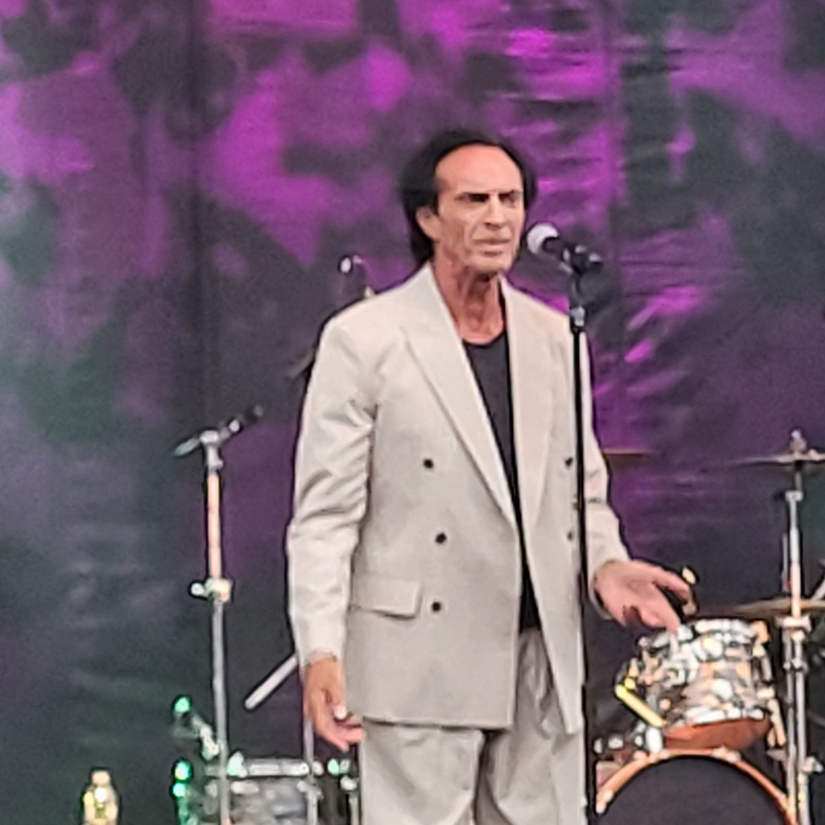 PeterGodwin80s's tweet photo. Thank you for the pics - Richard Schelling #Lost80sLive #RichardBlade #80s #Tour #USA - #PeterGodwin https://t.co/2KpTX0H1yh