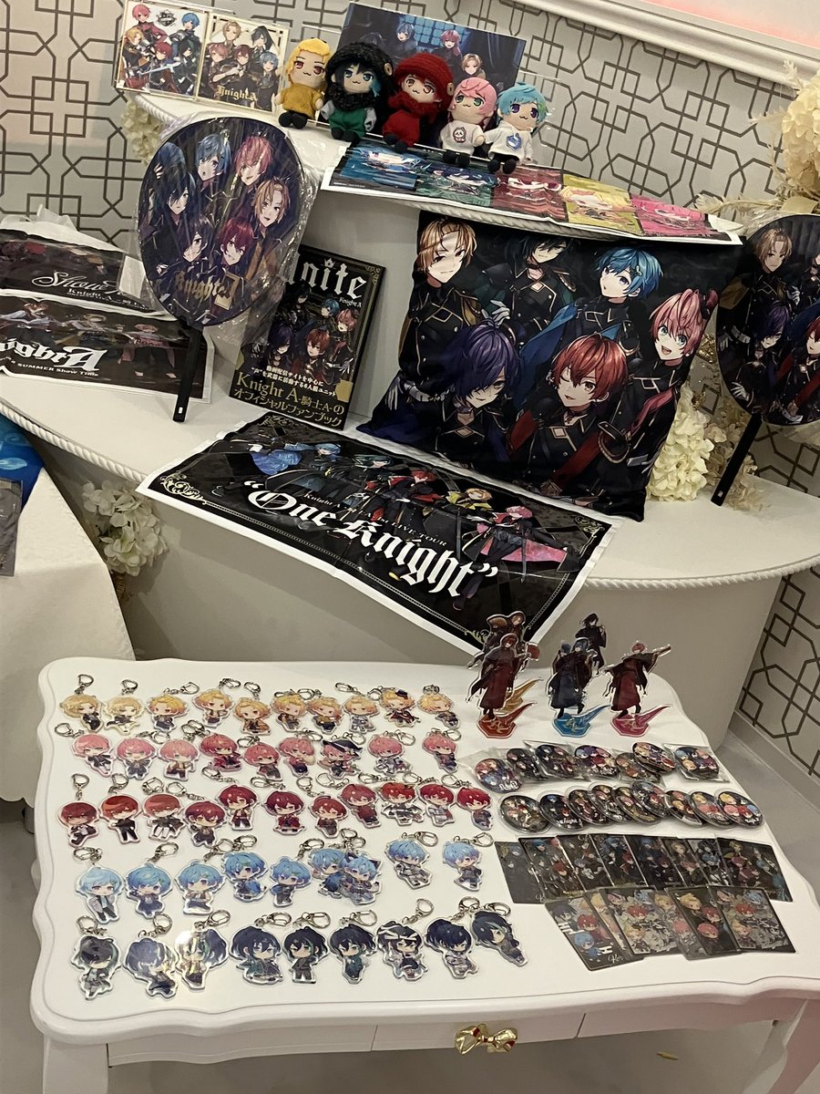 KANAvaw1010's tweet image. ♡*.+ﾟ｡:⚔️❤️💚🩷🩵💛⚔️ஐ..*♡*.+ﾟ

         KnightA   5周年
           Anniversary

  -5年間ありがとう
           これからはそれぞれの夢のその先へ-

誰がなんと言おうとこれまでもこれからも
   俺の中では君達が👑No.1

#KnightA #騎士A
#KnightA5周年
#騎士A5周年