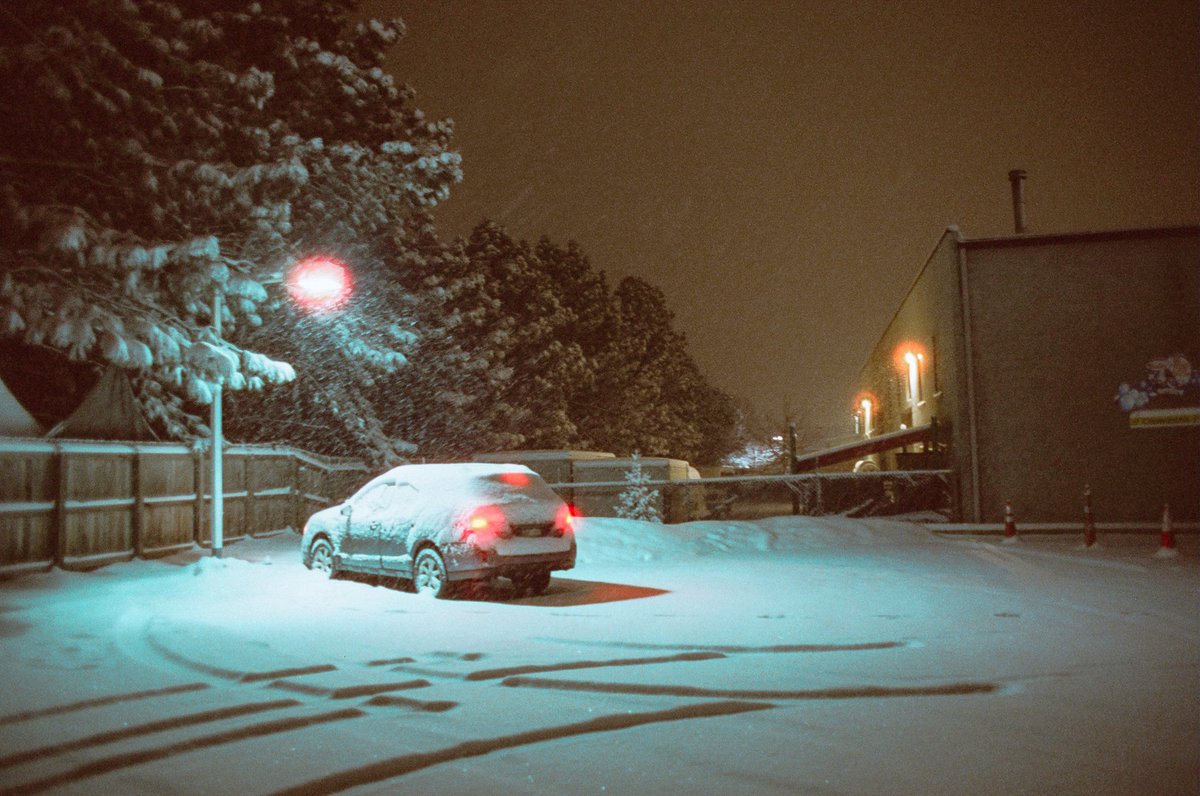 marvinj_lee's tweet photo. Winter nostalgia on 35mm film - Boulder, Colorado https://t.co/GgLKJI7ybU