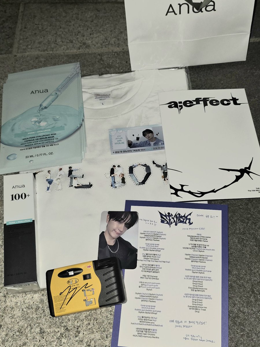 오늘 더보이즈 음중 사녹 역조공 아누아+필름카메라!!!
이따 커피차도 있나바 꺄 ><🥰🥰🥰🥰