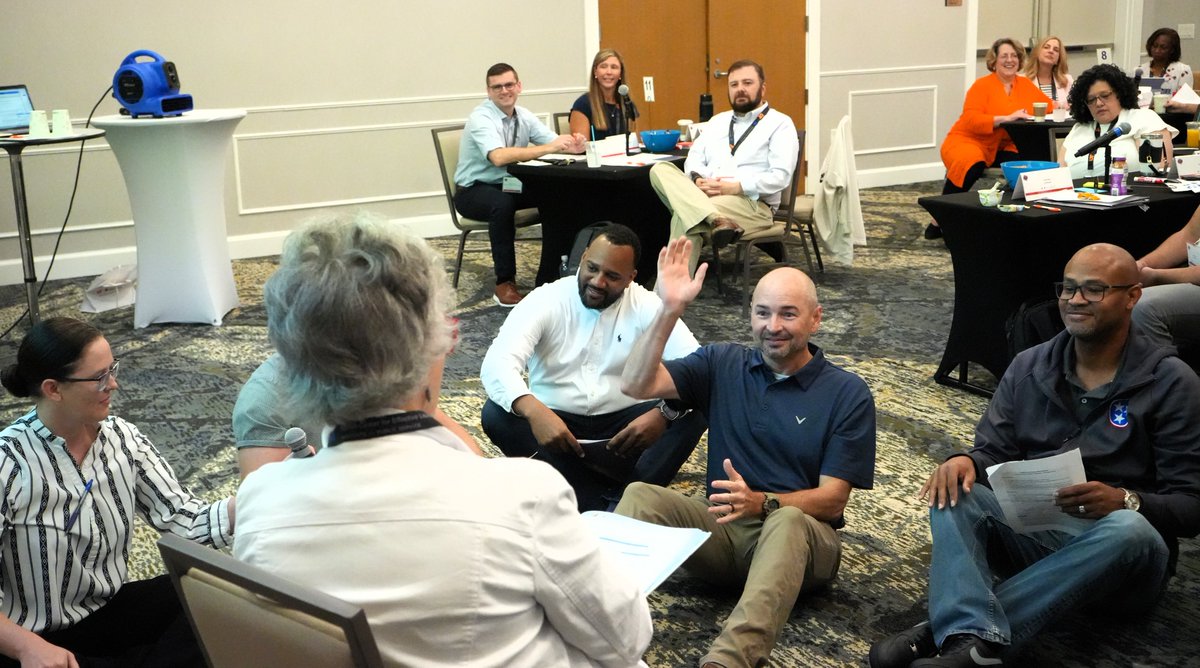 Naifeh_Center's tweet image. 🎤 Fresh perspectives and bold solutions at #TGEI2025!

Participants delivered their Executive Challenge Presentations, tackling real-world issues with innovation, teamwork, and purpose. 👏💡

#LeadershipDevelopment #ExecutiveChallenge #StateOfTennessee