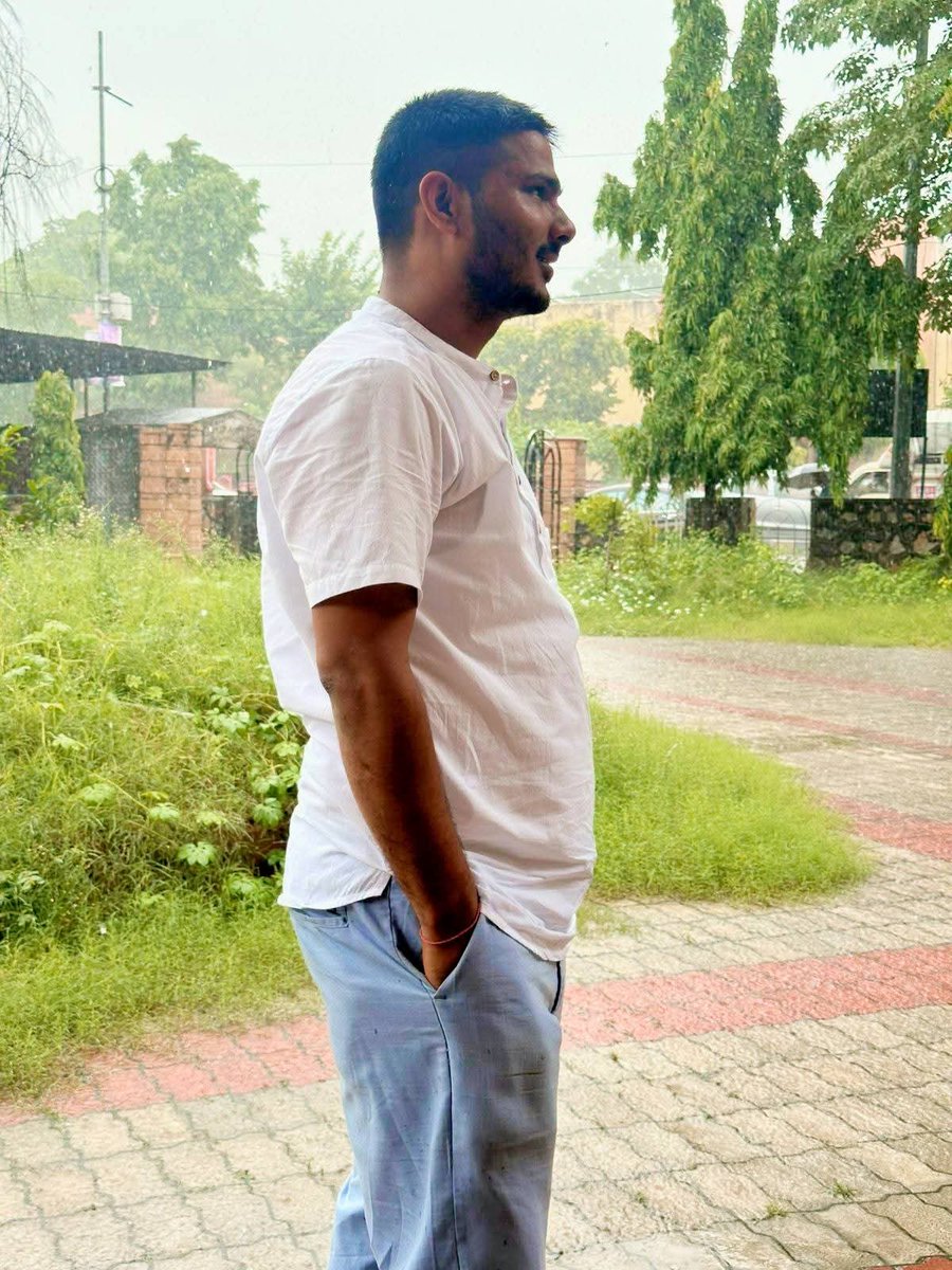 प्रत्येक काम अपने हिस्से का संघर्ष मांगता है!!