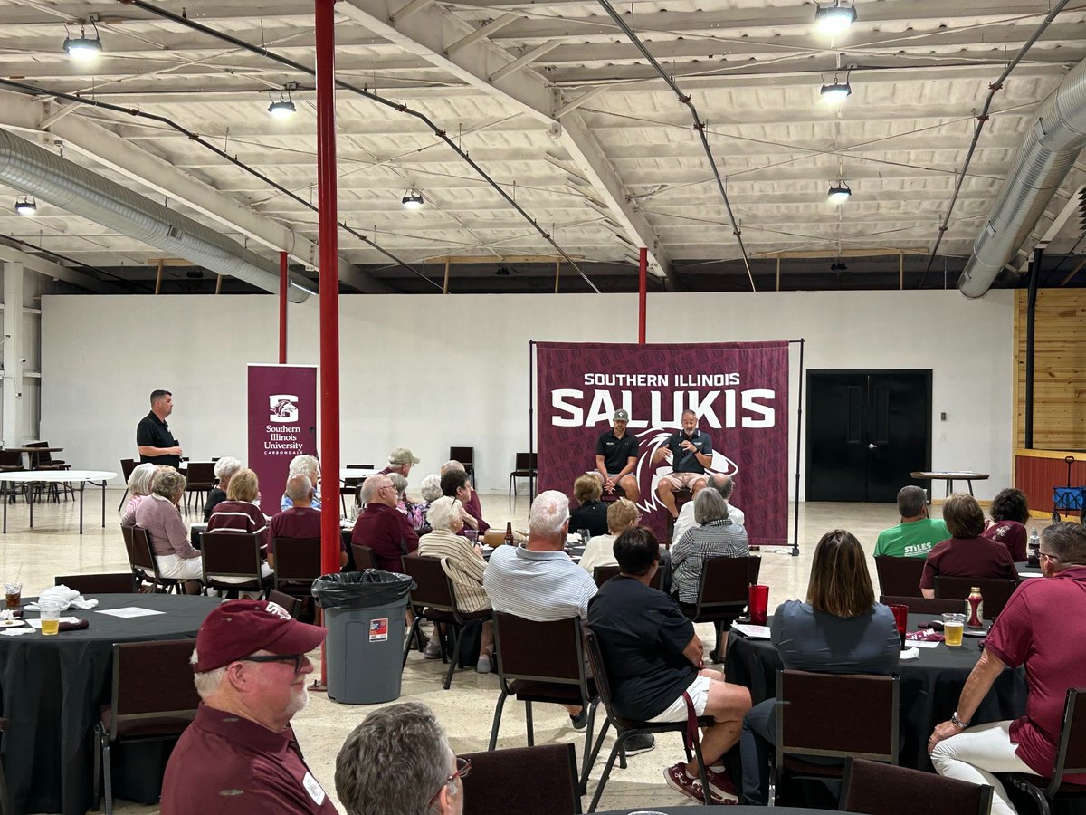 SIU Foundation (@siufoundation) on Twitter photo Murphysboro brought the energy! Over 100 fans packed Southpaw Bar & Grill to hear from Coach Nagy and Coach Rhodes during the Saluki Coaches Unleashed Tour. Thanks for the Saluki pride, great questions, and unforgettable night. <a href="/SIUSalukis/">Saluki Athletics</a> <a href="/SIU_Basketball/">Saluki Basketball</a> <a href="/SIU_Baseball/">Saluki Baseball</a> <a href="/SIUC/">SIU Carbondale</a> Murphysboro brought the energy! Over 100 fans packed Southpaw Bar & Grill to hear from Coach Nagy and Coach Rhodes during the Saluki Coaches Unleashed Tour. Thanks for the Saluki pride, great questions, and unforgettable night. <a href="/SIUSalukis/">Saluki Athletics</a> <a href="/SIU_Basketball/">Saluki Basketball</a> <a href="/SIU_Baseball/">Saluki Baseball</a> <a href="/SIUC/">SIU Carbondale</a>