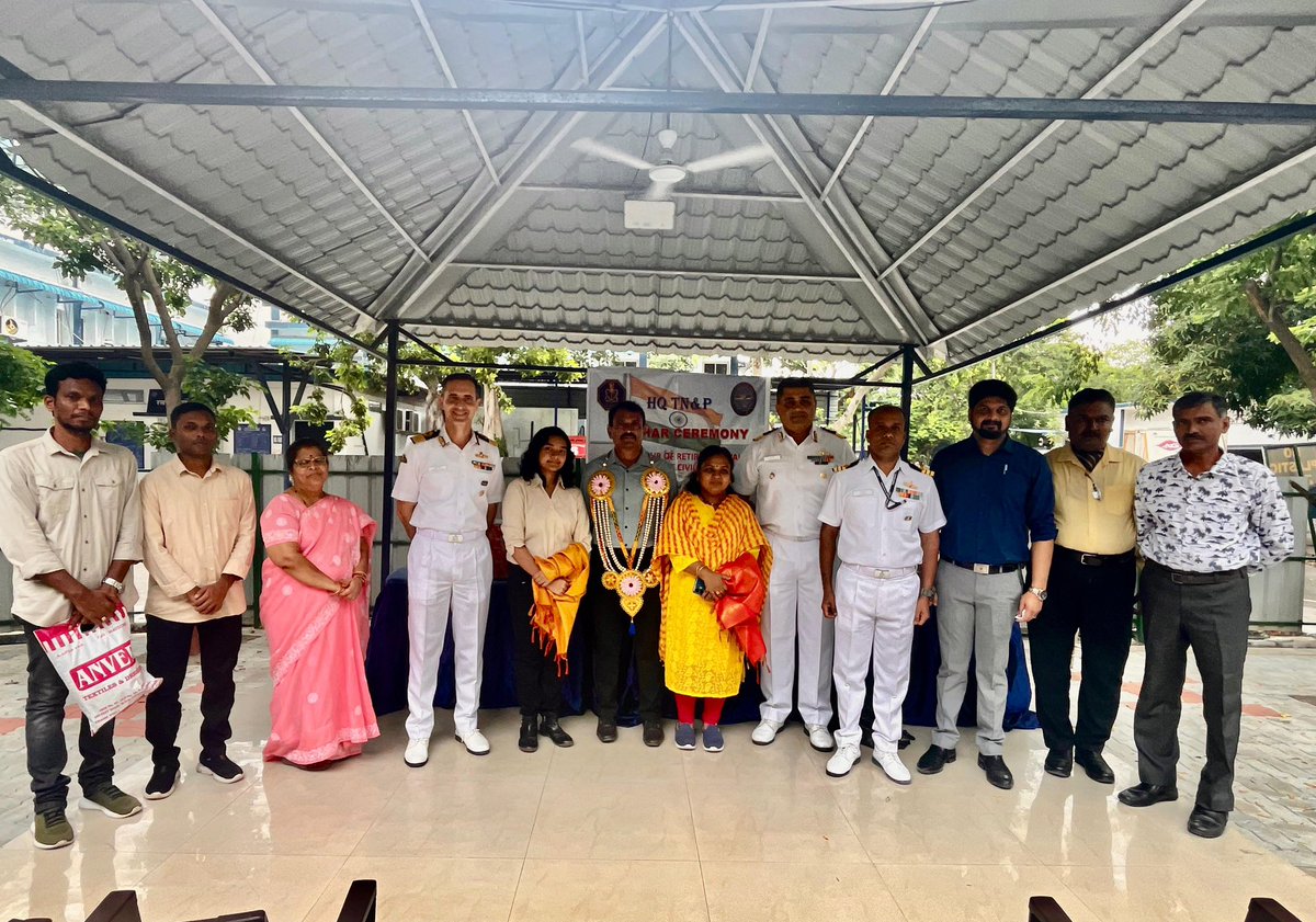 Honouring dedication! 
Shri R Vivekanandan bid farewell after 31 years of service. Cmde Suvarat Magon #NOIC (TN&amp;P) presented ceremonial crests &amp; token of appreciation in presence of family members, celebrating his remarkable journey with #IndianNavy.