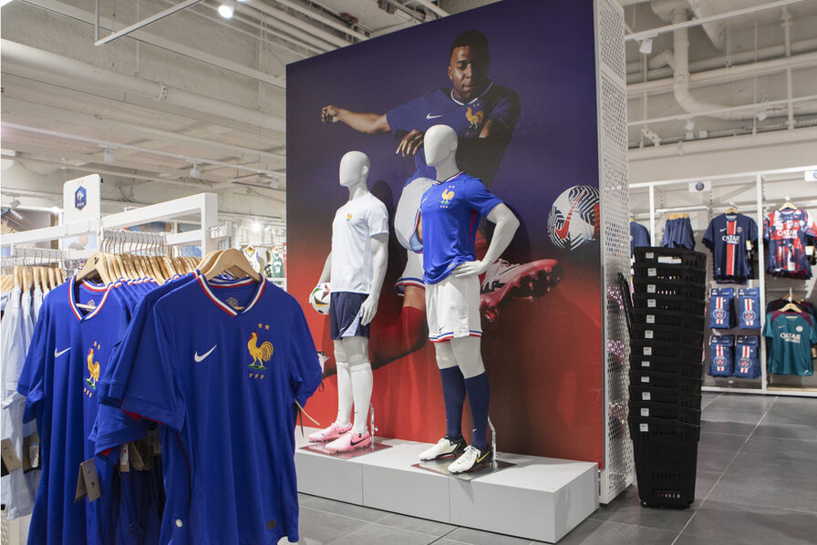 Intersport : une nouvelle stratégie d'enseigne articulée autour de l'accessibilité lsa-conso.fr/intersport-une…