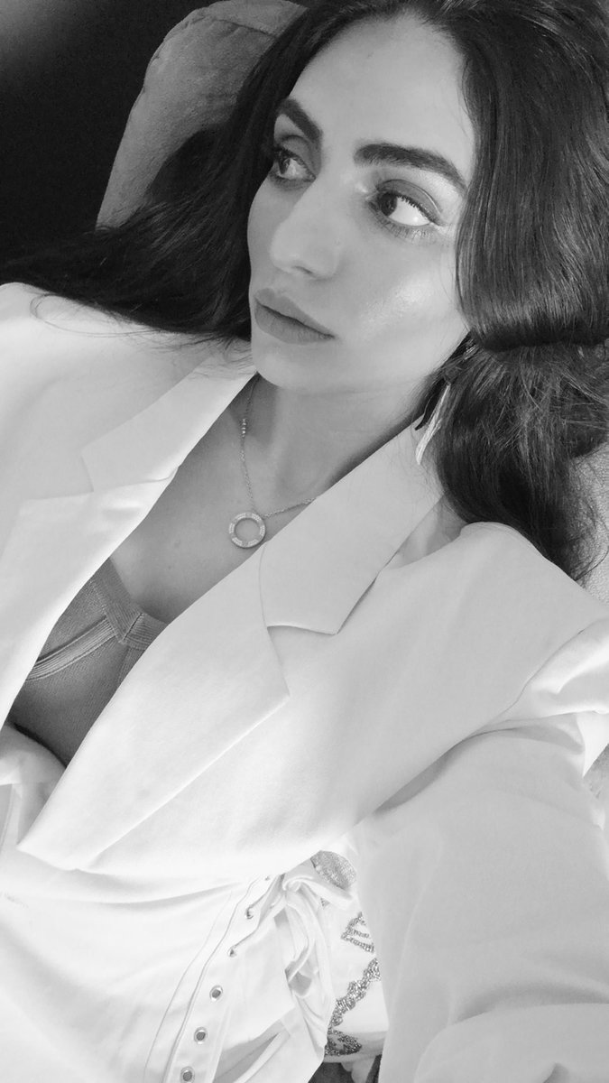 #rafeeaalhajsi #رفيعه_الهاجسي #FirstEmiratiModel #رفيعة_الهاجسي #rafeea_al_hajsi #rafeea_alhajsi 
رفيعه الهاجسي