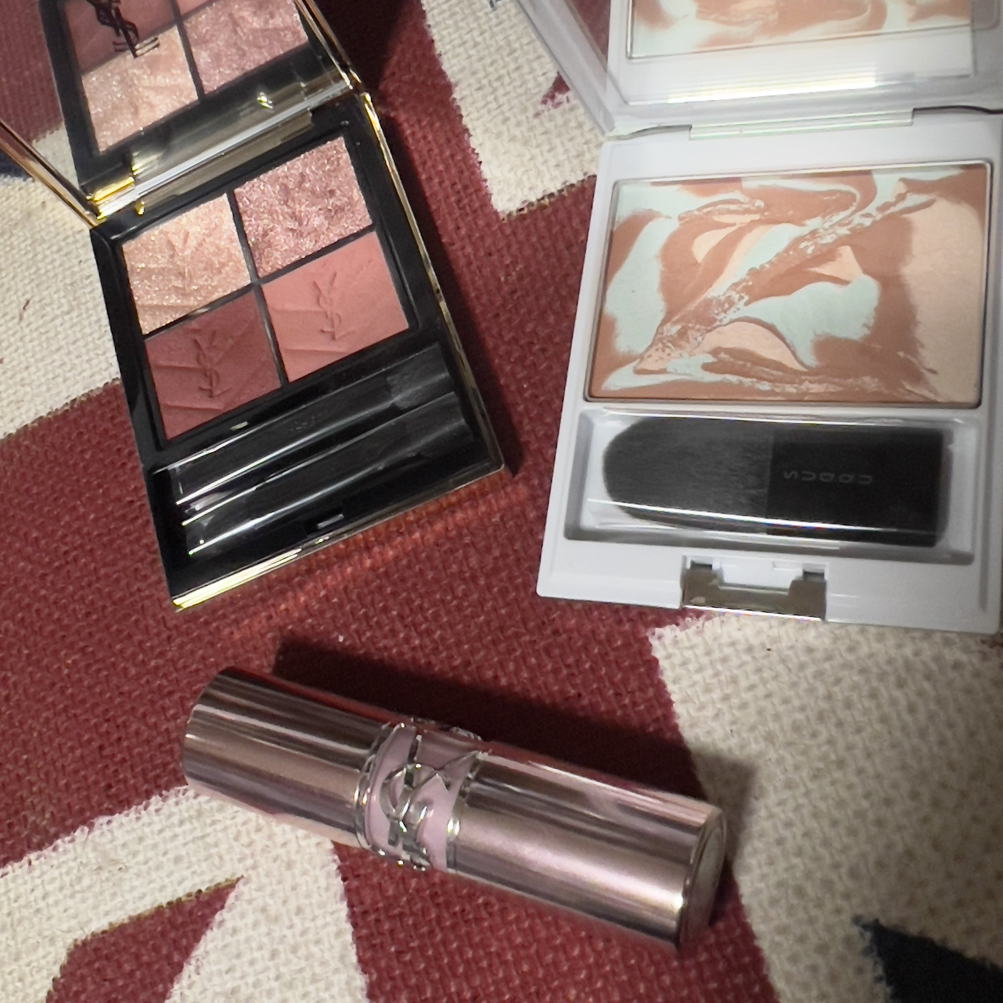 YSL リヴゴーシュ ★新品 ゴールドに赤いハートのストレッチギャザースカート イヴサンローランYves Saint Laurentケイトレッドレザー