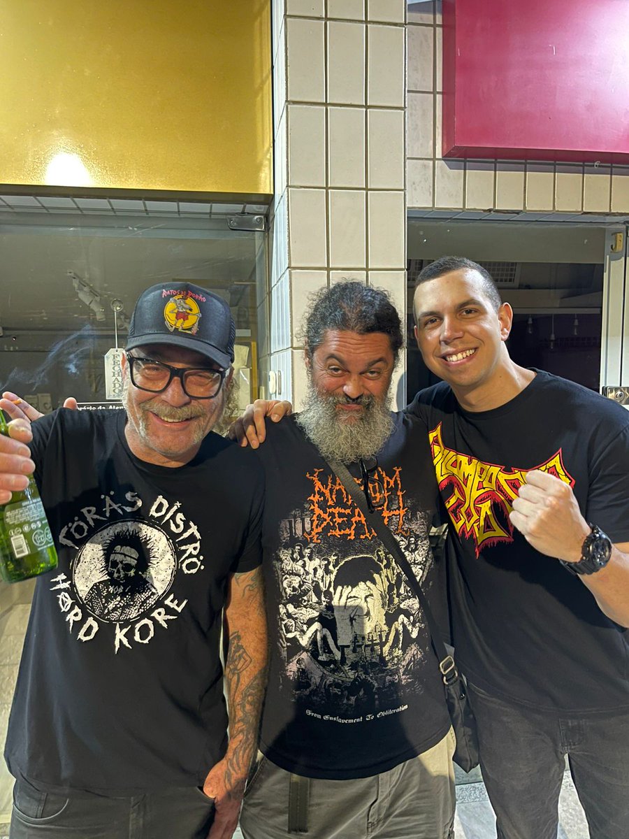 decomposedgod's tweet photo. Encontro e conversas boas com o véio Jão!!! https://t.co/vF4fx75oKW