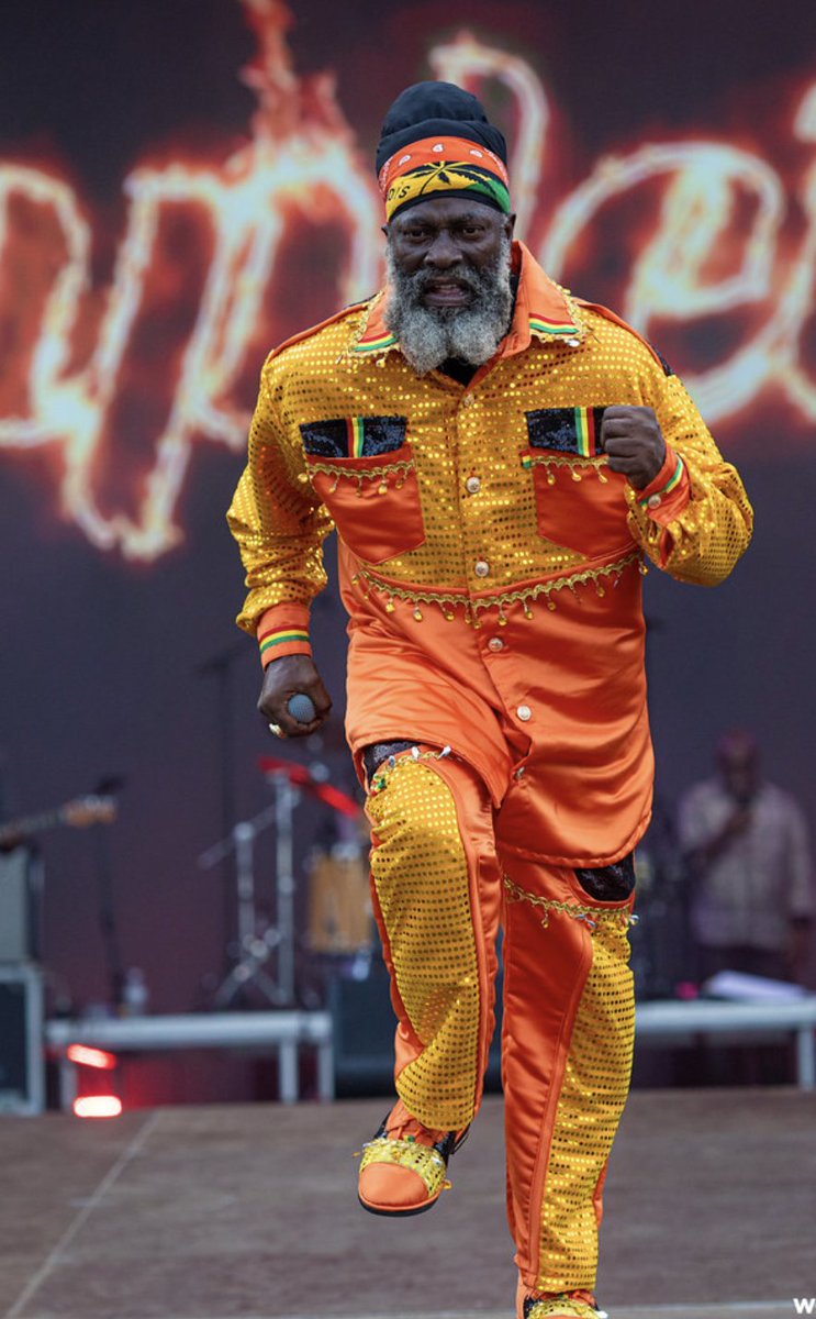 RobboRanx's tweet image. Running into Friday like... We're at ARCH2 WINDSOR TONIGHT!!!!!

#Dancehall #Reggae #Bashment #Anthems

Tickets: skiddle.com/whats-on/Sloug…