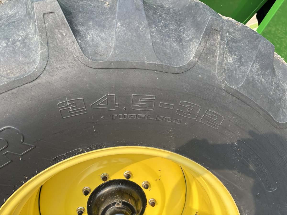 Demco 750 grain cart for sale mint condition and field ready. Asking $27500. Call or text 
204-324-7999