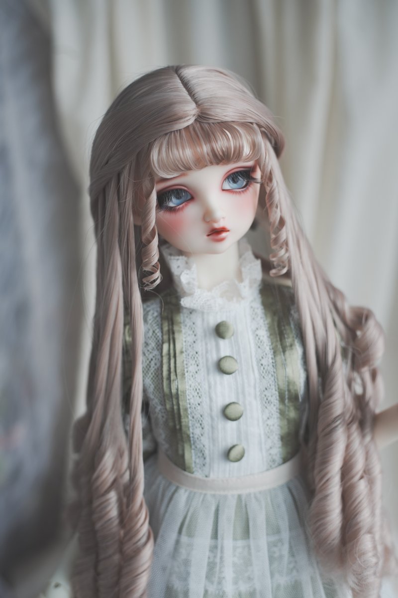 #1日なので01番・初期子・ウナ・以下略の画像ください
やっと1日に写真撮れた～！
このドレスすごくお気に入りで、3色も買っちゃいました💦ウナちゃんに着せるとめっちゃ可愛い〜🥰

#fulltammake