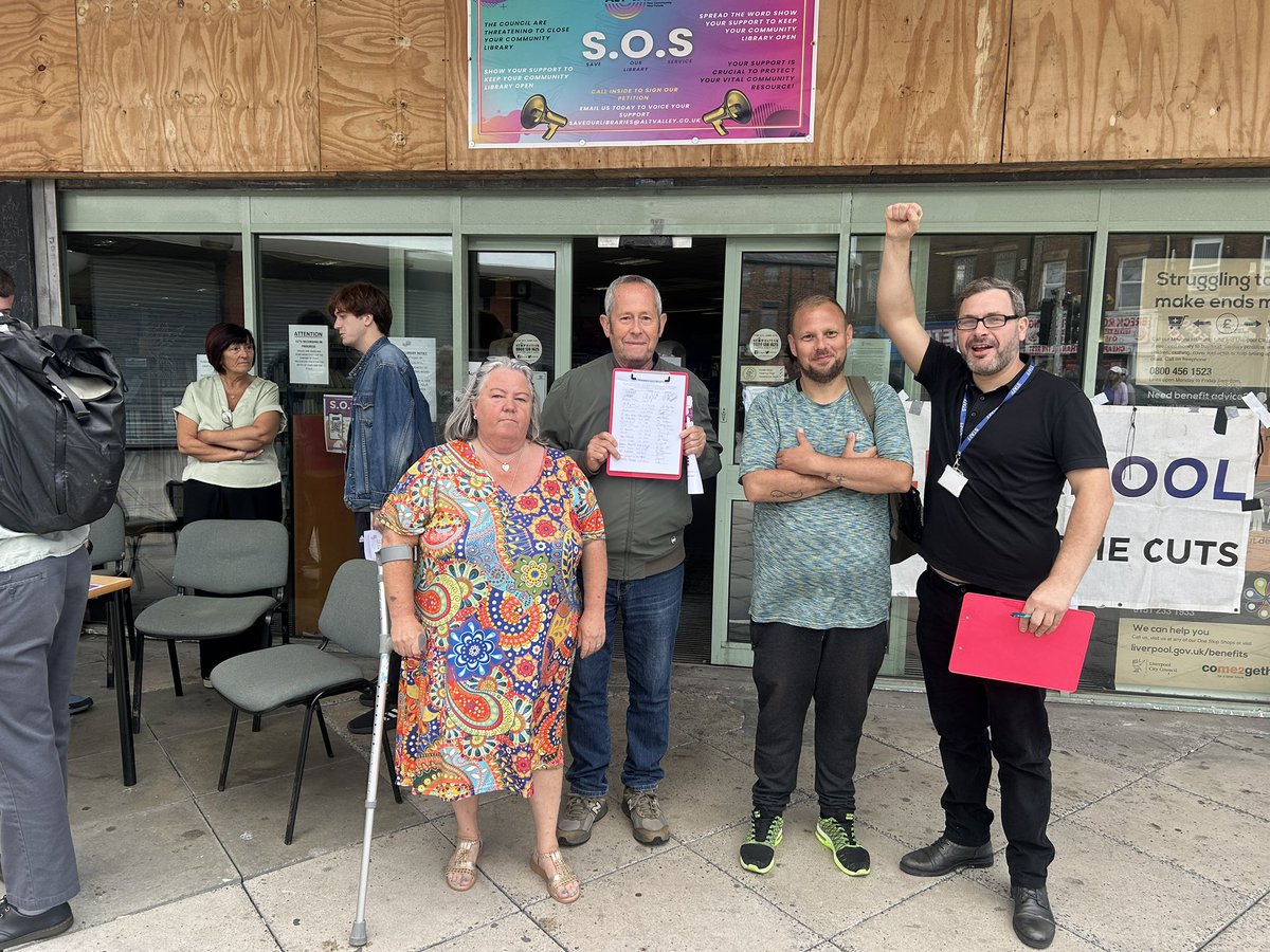 At the protest to save breck road library 

<a href="/harrydoyle96/">Harry Doyle 🌹🏳️‍🌈</a> how can you allow the Isla Gladstone to be used rent free for 5 years yet you happy to close a community library? Make no sense what so ever please sign and share the petition 

change.org/p/save-breck-r…