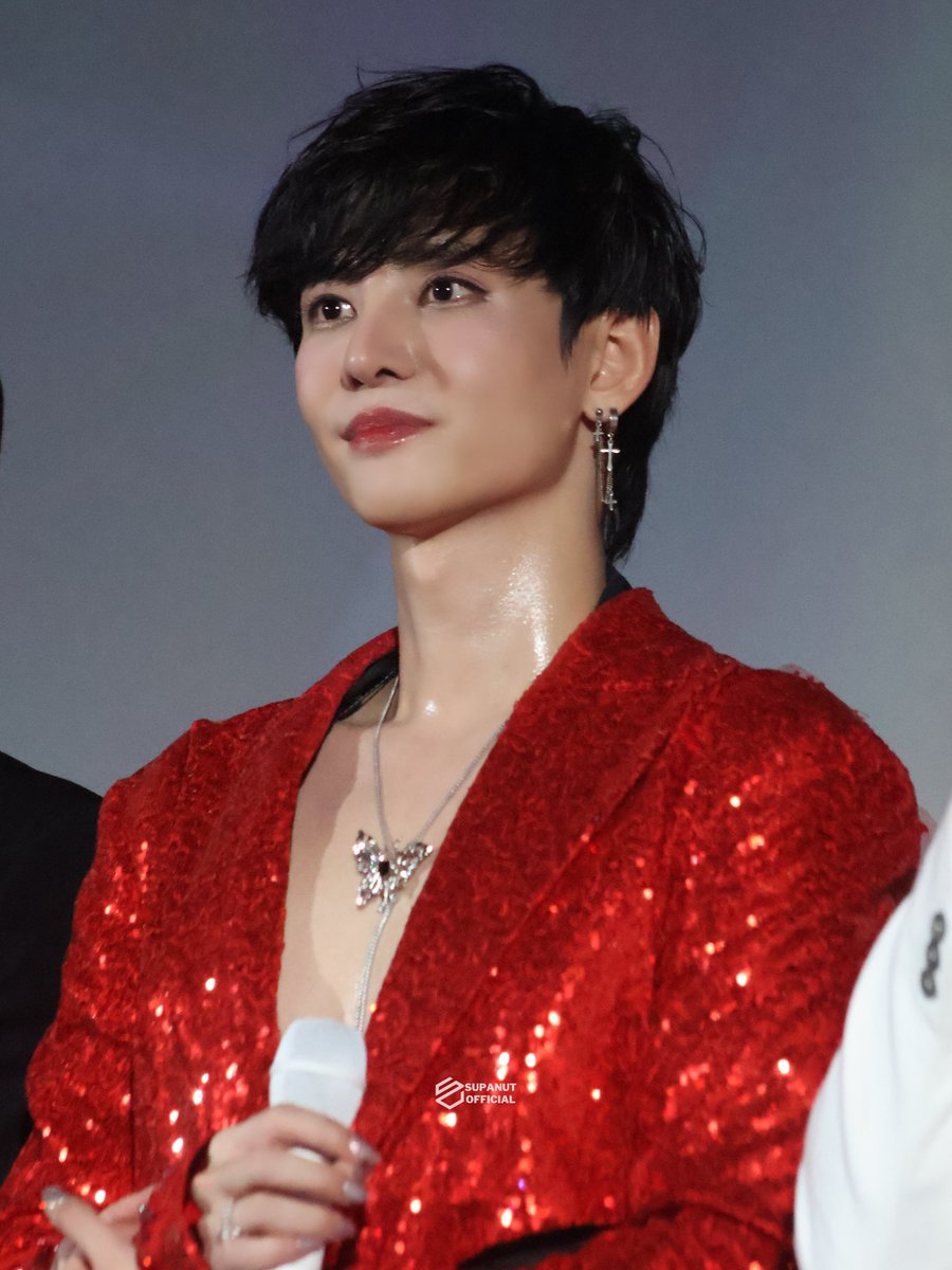 ชีพริ้นซ์ เค้าเริ่ดนะคะ 👠

#ฉันนี่แหละท่านขุนที่สวยที่สุด
#lmTheMostBeautifulCount 
#supanut #Myaries