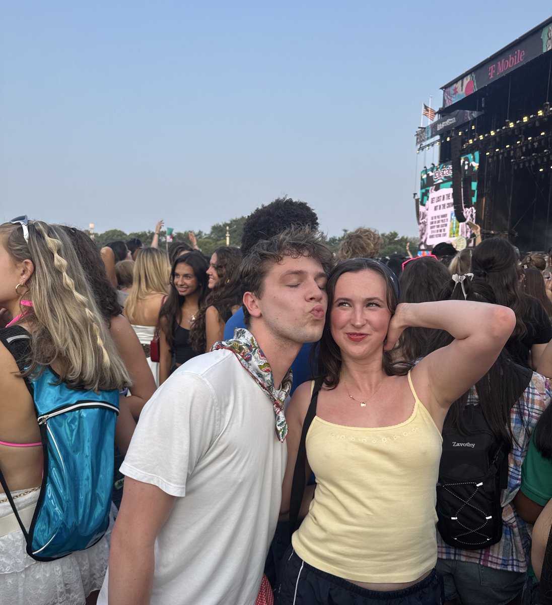 friendships made through music will always be the most meaningful force in my life. wish i could dance with these people to gracie under sunsets forever.