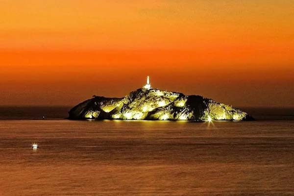 ElInformador_SM's tweet photo. #Actualidad | Una hazaña que ilumina la historia: así logró Unimagdalena devolverle la luz al Morro

https://t.co/DO8Qd9UC2A https://t.co/XueiOGuJbA