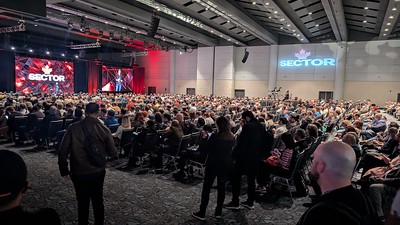 Join the #BlacHat Startup Spotlight Competition at #sectorca! Showcase your groundbreaking innovations in #cybersecurity, gain visibility, and connect with industry leaders. Finalists can win an exclusive opportunity at #BHUSA 2026! 🏆 Don’t miss out, enter your #startup today