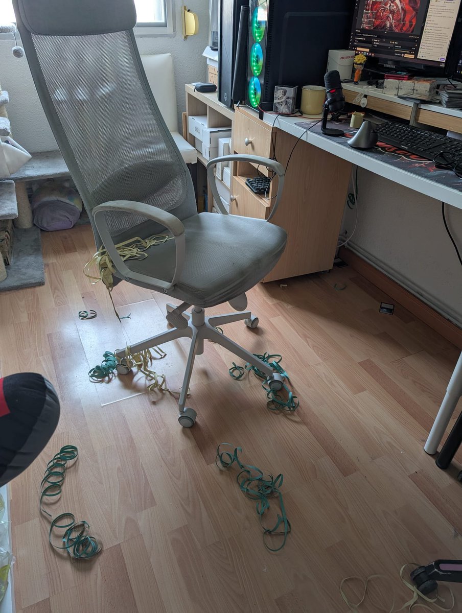 aparecio el mazo en stream
la felicidad