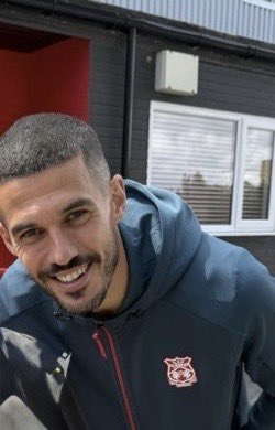 TFWhistle__'s tweet photo. Deal done for Conor Coady to Wrexham✍🏻

Announcement pending..⏳

📸- Foxestalk

#lcfc #leicestercity https://t.co/x9okfTBZzq
