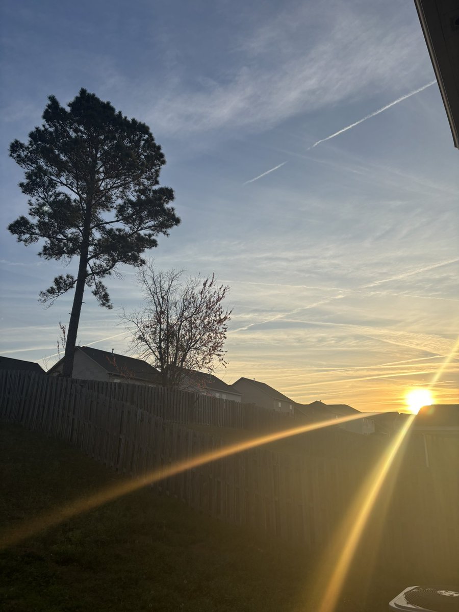 CAM010445's tweet photo. VOTE NO!! Stop the poison!! #StopWeatherMods #StopCloudSeeding https://t.co/NvOZXZVoFN