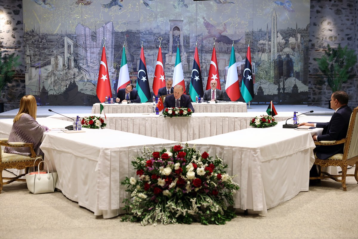 nikolay_1705's tweet photo. 🇮🇹 🇹🇷 🇱🇾 https://t.co/BgktFA5pSd