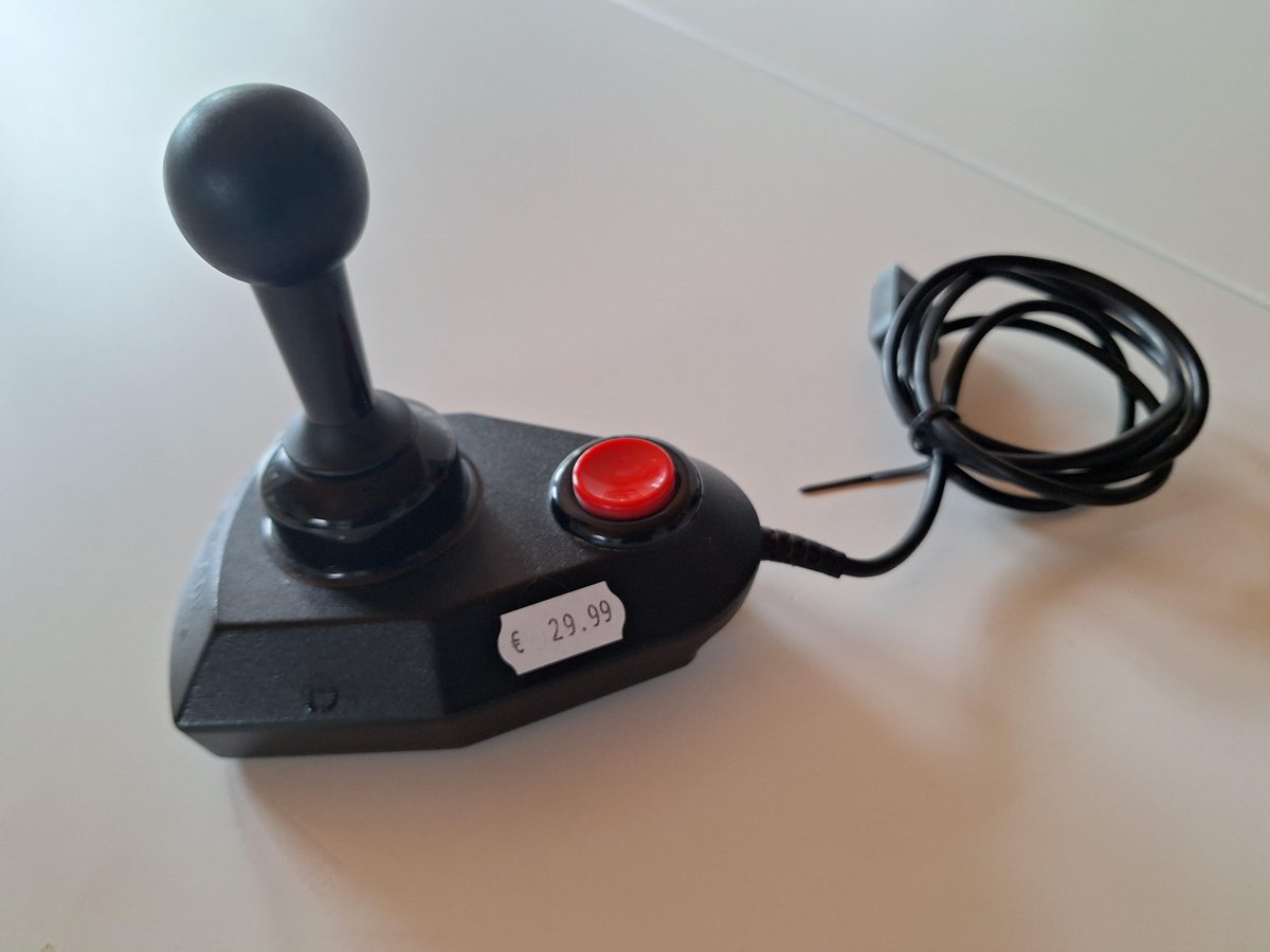 Found one!
🕹️🚀🚀
#joystick #RetroGame #c64