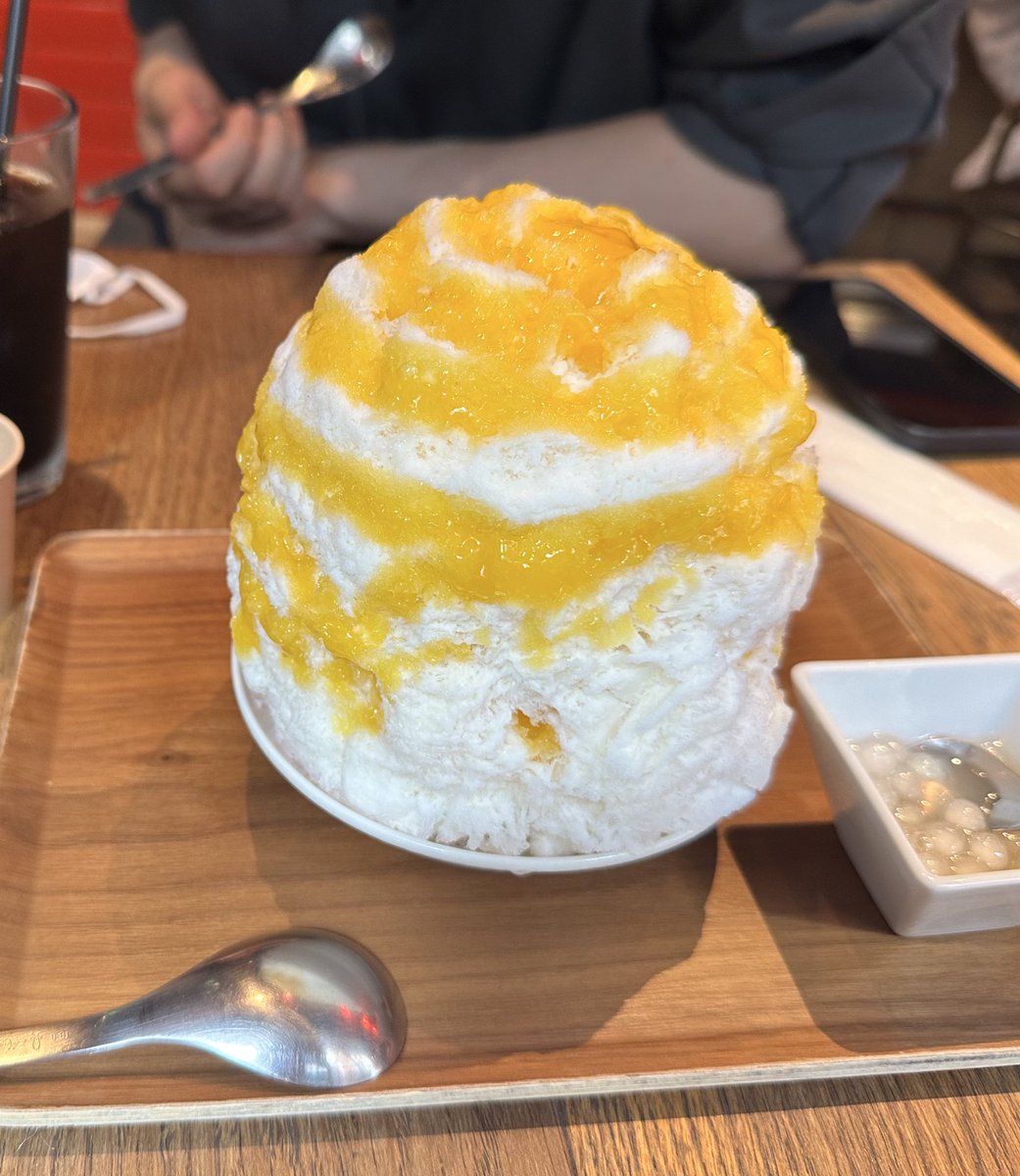 本日、誕生日で40歳になりました！
私が40歳になったということは、中学のクラスメイトで誕生日が一緒だった鈴木君も40歳になったということです。
鈴木君、おめでとう！