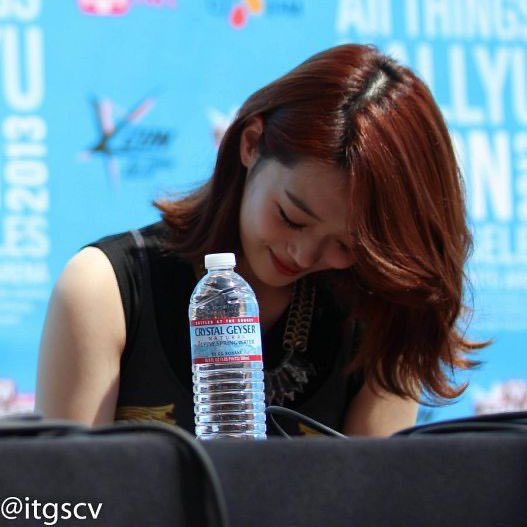 sulli smile bot🇵🇸 (@sullismilebot) on Twitter photo 