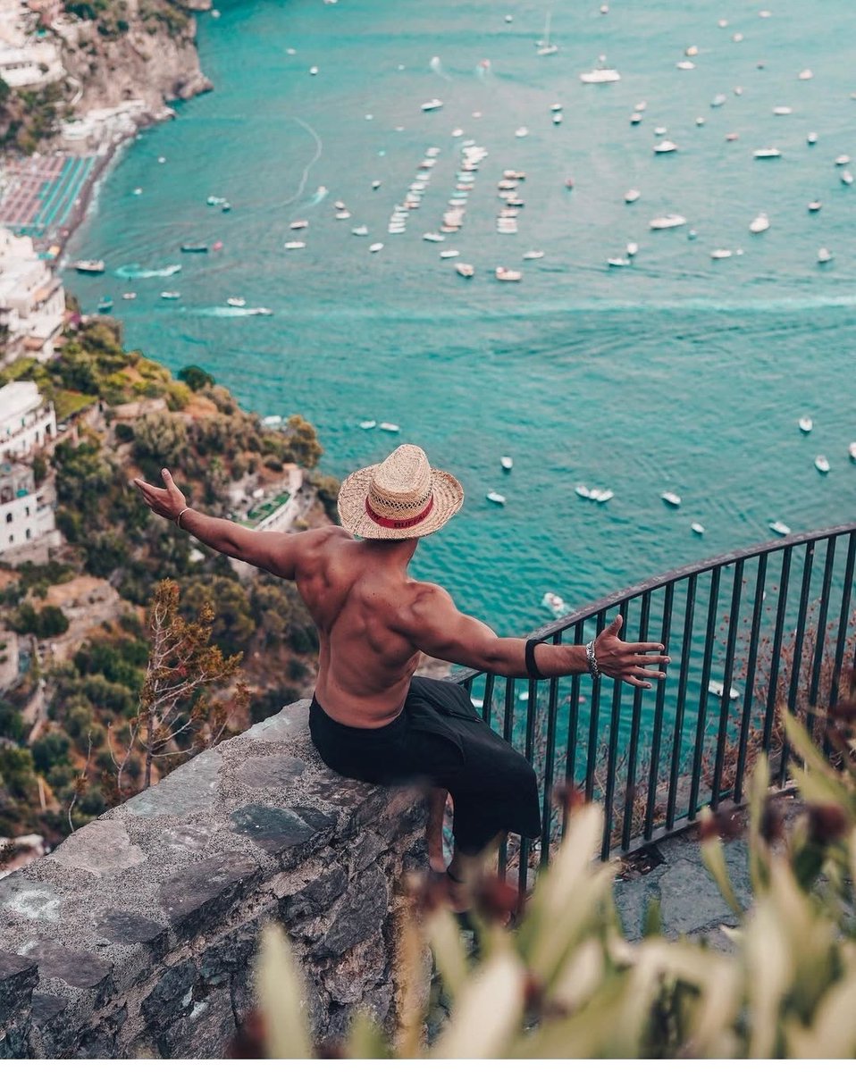 A certi tweet rispondo:"LA VASTITÀ DEL CAZZO CHE CE NE FREGA"😉 #ddm