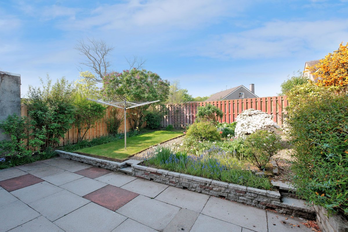 Peterkins (@peterkinsnews) on Twitter photo 🚨 £10,000 BELOW MARKET VALUE (AS AT 05/05/2025) 🚨
🏠 Extended semi-detached dwellinghouse
🔑 3 Kildrummy Road, Aberdeen, AB15 8HJ
💷 Offers Over £275,000
More info: peterkins.com/property/3-kil…
📱 01224 428100
💻 propcen@peterkins.com
#Aberdeen #ForSale #Peterkins 🚨 £10,000 BELOW MARKET VALUE (AS AT 05/05/2025) 🚨
🏠 Extended semi-detached dwellinghouse
🔑 3 Kildrummy Road, Aberdeen, AB15 8HJ
💷 Offers Over £275,000
More info: peterkins.com/property/3-kil…
📱 01224 428100
💻 propcen@peterkins.com
#Aberdeen #ForSale #Peterkins