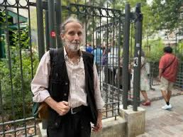 PierreYves Bournazel (@pybournazel) on Twitter photo Je crois qu’il doit être possible, dans le respect de la loi, de rendre son violon à Monsieur Paul Susen. 😉
Ce serait du bon sens et c’est ma demande !
Les musiciens sont les bienvenus à #Montmartre ! Une autorisation pourrait lui être facilement donnée.
<a href="/Rosalieblog/">Rosalie Kervoas✏️</a> #Paris Je crois qu’il doit être possible, dans le respect de la loi, de rendre son violon à Monsieur Paul Susen. 😉
Ce serait du bon sens et c’est ma demande !
Les musiciens sont les bienvenus à #Montmartre ! Une autorisation pourrait lui être facilement donnée.
<a href="/Rosalieblog/">Rosalie Kervoas✏️</a> #Paris