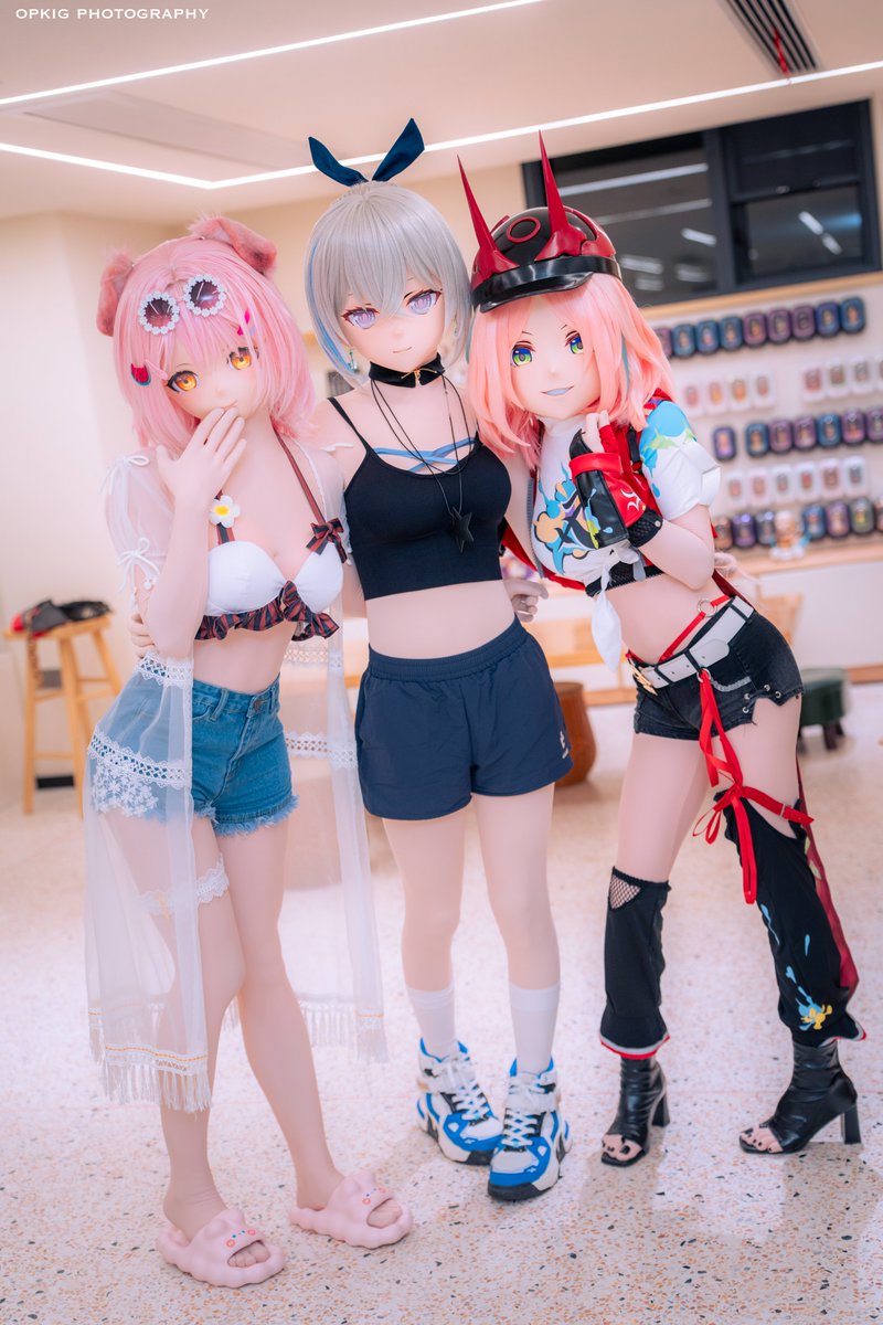 所有美少女都是我布洛妮娅哒 
👈：<a href="/NakaOvO/">柠檬柠檬柠檬🍋</a>
👉：<a href="/xiotianO/">小天</a> 
摄影：<a href="/opkig/">op</a>
场地：<a href="/JuJurestday/">JuJu</a>