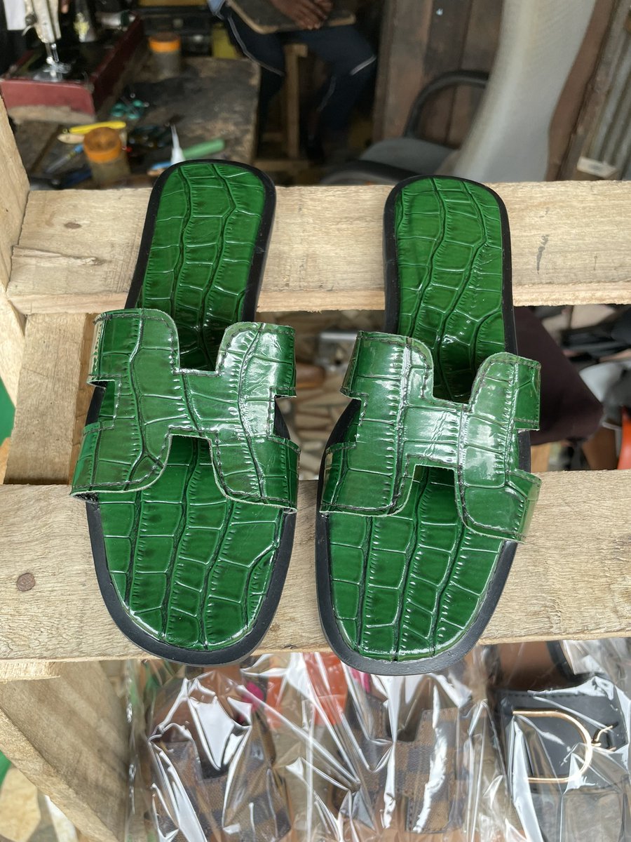 Samarit68673483's tweet photo. AfriFeet Originals

Proudly African. Uniquely You.

A celebration of African craftsmanship, culture, and comfort. We create handmade footwear that blends traditional roots with modern design built for those who walk with pride and purpose.

Walk bold. Walk original.Walk AfriFeet https://t.co/RDiDCw7scf