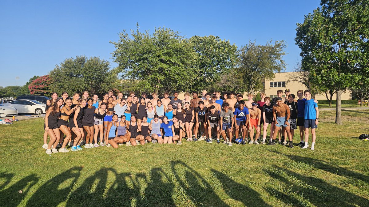 Hawk Running tweet media