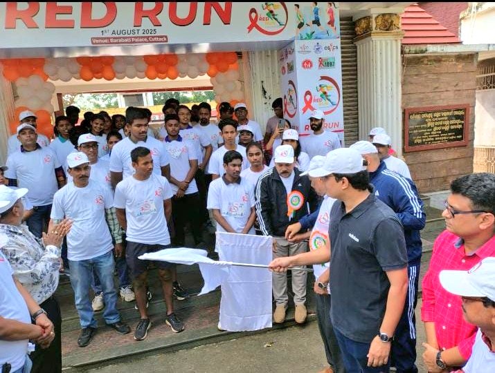 Si_Janaki's tweet photo. #Red_Run Marathon organised at Barabati Place ,Cuttack. The Awareness on #HIV_AIDS and Tuberculosis under TB MUKT Bharat Abhiyan.
Every Day is a New Chance to do Something Good.
#1st_August_2025
#Red_Run
@CuttackDM
@nhmodisha
@HFWOdisha
@MoHFW_INDIA https://t.co/gqnxQZvp2C