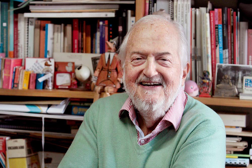 Gracias por tu amistad. Noches de comida, vino y charla. Me enseñaste que vivir rodeado de libros es una buena vida. Te vamos a tener siempre presente. Qué tristeza. Qué gran pérdida para la cultura Argentina. Graciasgraciasgraciasgracias. #DanielDivinsky