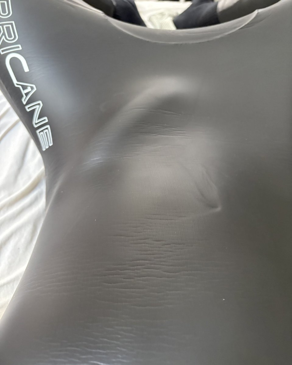 Boner in tight wetsuit🥵

#kink #fetish #sub #gimp #slave #fag #wetsuit #neoprene