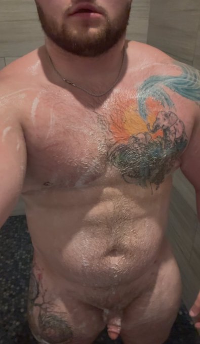 Watch Master Goonway's leaked NSFW photo on TwXstars