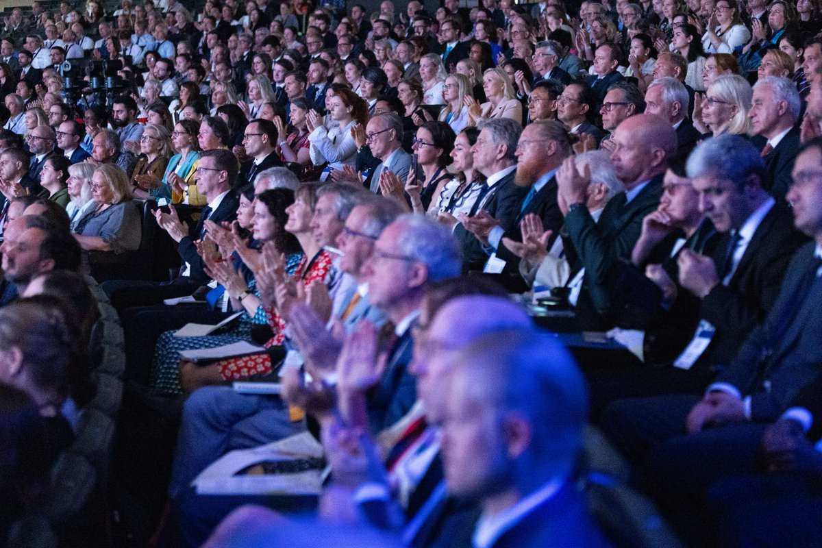 Ulkoministerio's tweet photo. We had the pleasure of hosting over 1000 guests at Finlandia Hall yesterday to mark the 50th anniversary of the Helsinki Final act. @Finland_OSCE #OSCE25FI 

You can find the recording of the Helsinki+50 Conference’s livestream here:  https://t.co/wOr62Uy4HX https://t.co/vOAP2hjwrw