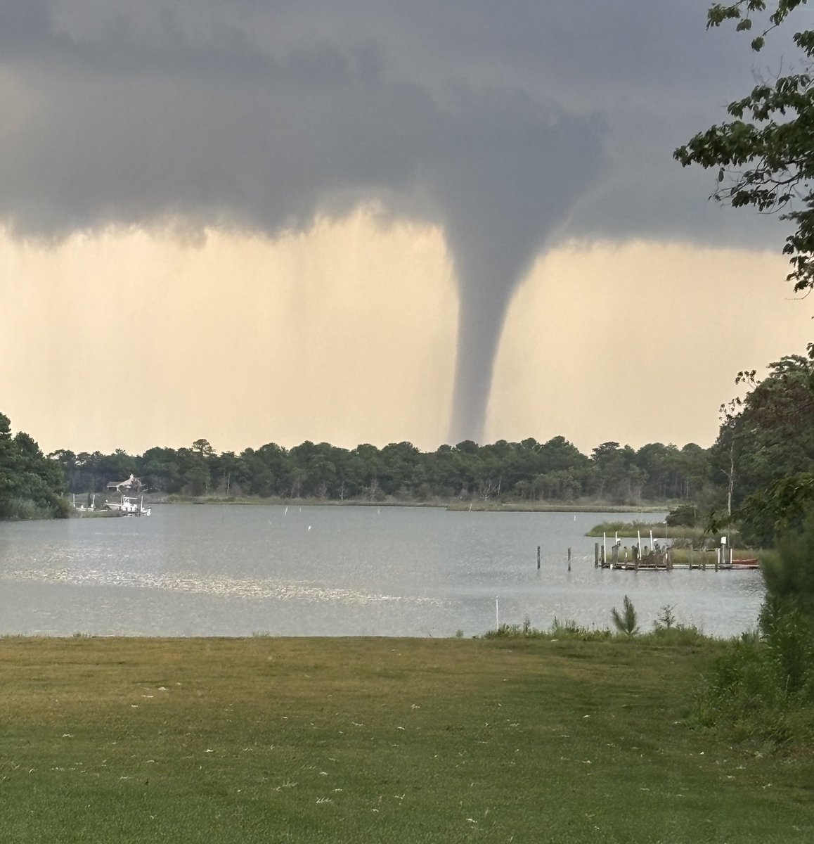 Megan Wise (@meganwisewx) on Twitter photo Waterspout seen from the Wicomico River in Northumberland county looking towards the Chesapeake Bay Thursday evening. Thanks for the 📸: Beth Collins #vawx <a href="/NWSWakefieldVA/">NWS Wakefield</a> Waterspout seen from the Wicomico River in Northumberland county looking towards the Chesapeake Bay Thursday evening. Thanks for the 📸: Beth Collins #vawx <a href="/NWSWakefieldVA/">NWS Wakefield</a>