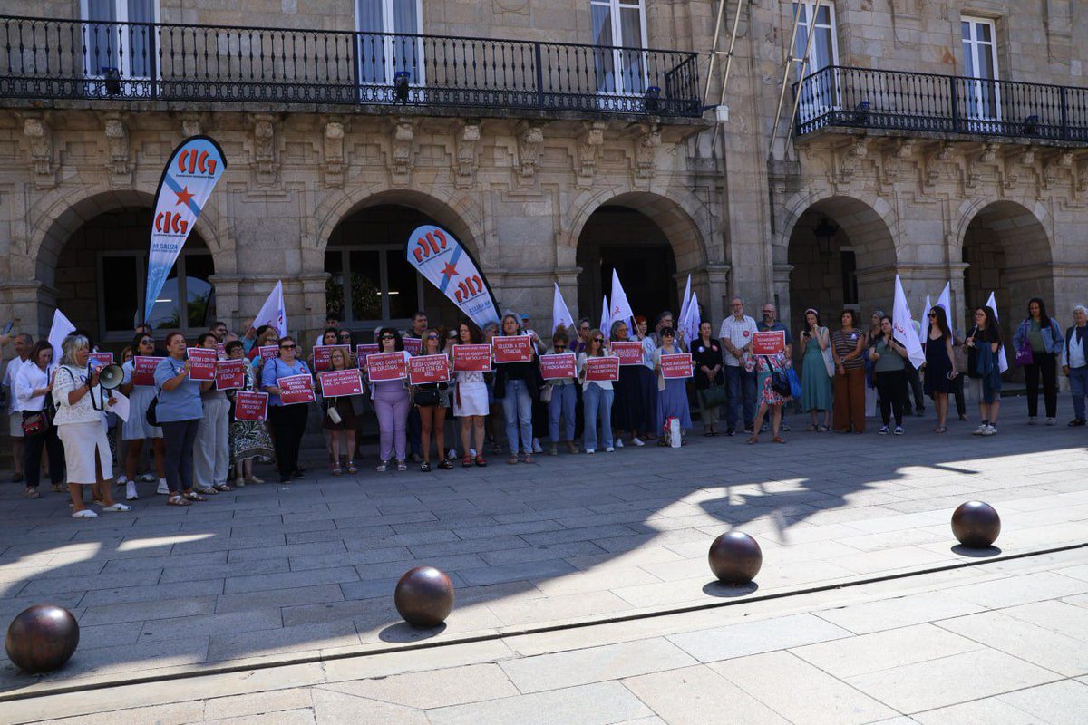 🗣️A CIG exixe á Xunta de Galiza a convocatoria urxente dunha reunión para acordar medidas preventivas e protocolos no #SAF 
 📣A  central sindical desenvolveu máis de 50 mobilizacións por todo o país  nas que se lembrou á compañeira Teresa e chamouse as traballadoras do sector a