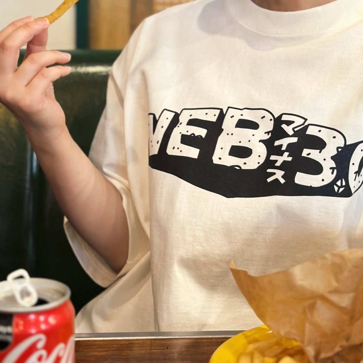 webminus3's tweet photo. web -3.0でアパレルを販売しました🎉
日曜まで特別価格で販売しています🪨
https://t.co/vaI6wNGzXv https://t.co/nRqVmgeZ1a