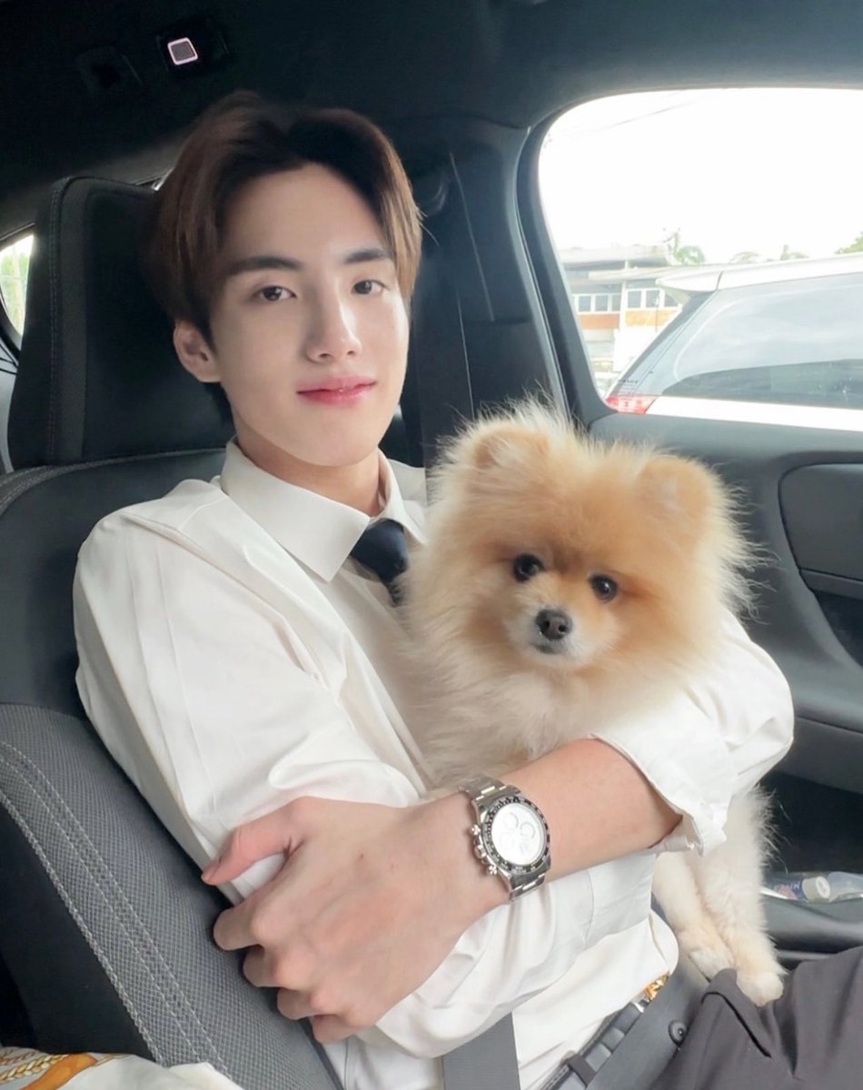 owof27's tweet image. หนุ่มตี๋รักสัตว์